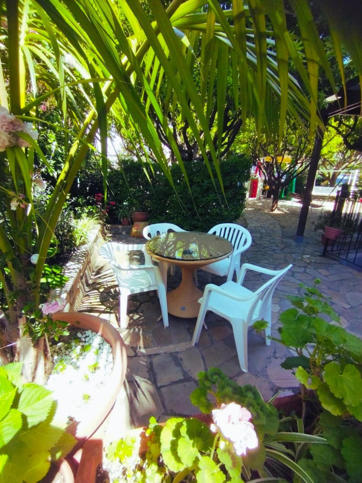 Hotel Bellavista San Bartolomeo Al Mare Exteriör bild