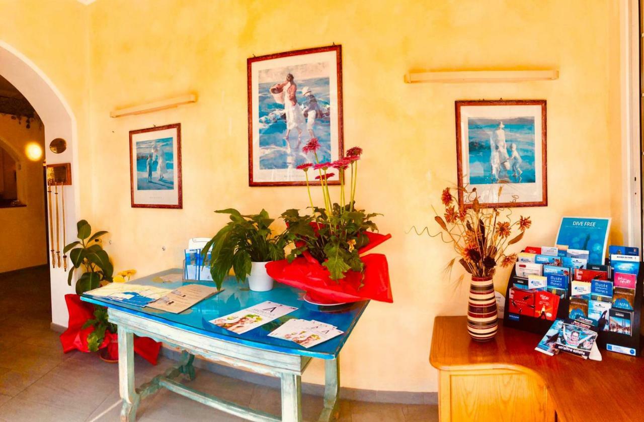 Hotel Bellavista San Bartolomeo Al Mare Exteriör bild